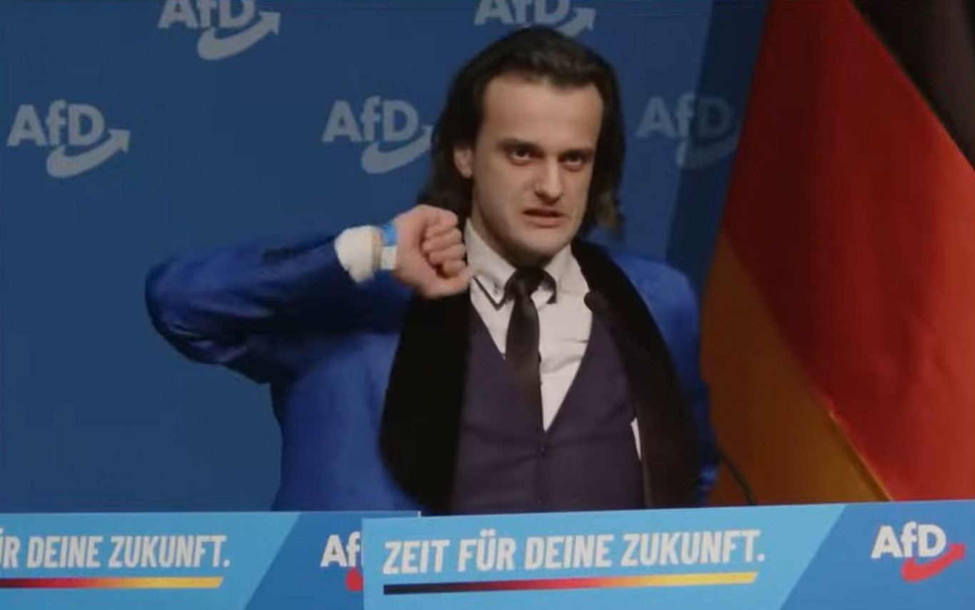 Alexander Eichwald kizárása az AfD-ből: Hitler-stílusú beszéd és rejtélyes háttér Alexander Eichwald kizárása az AfD-ből: Hitler-stílusú beszéd és rejtélyes háttér