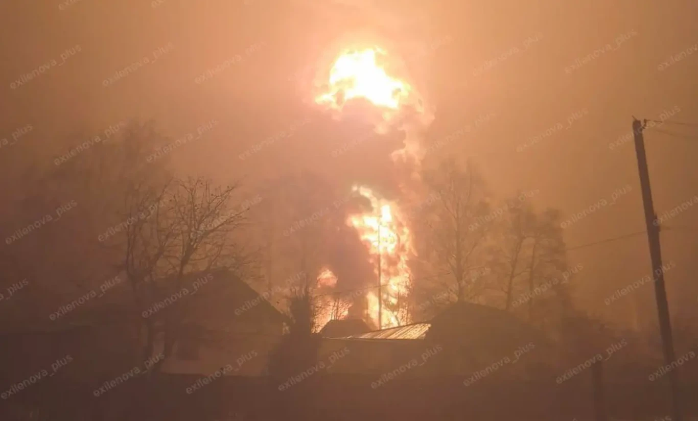 Ukrán dróntámadás érhetett orosz olajraktárakat