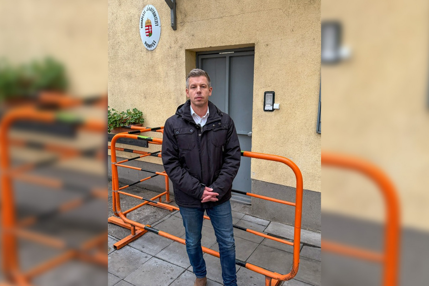 Magyar Péter megpróbált bemenni a Szőlő utcai javítóintézetbe, de nem engedték be