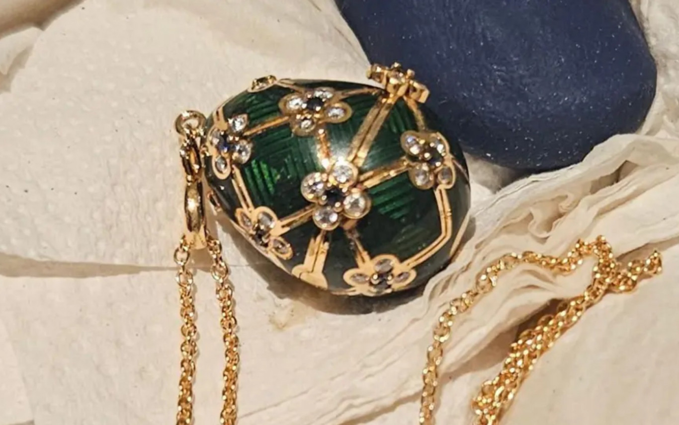 Hat napig leste az új-zélandi rendőr a tolvajt, aki lenyelt egy Fabergé-tojásmedált