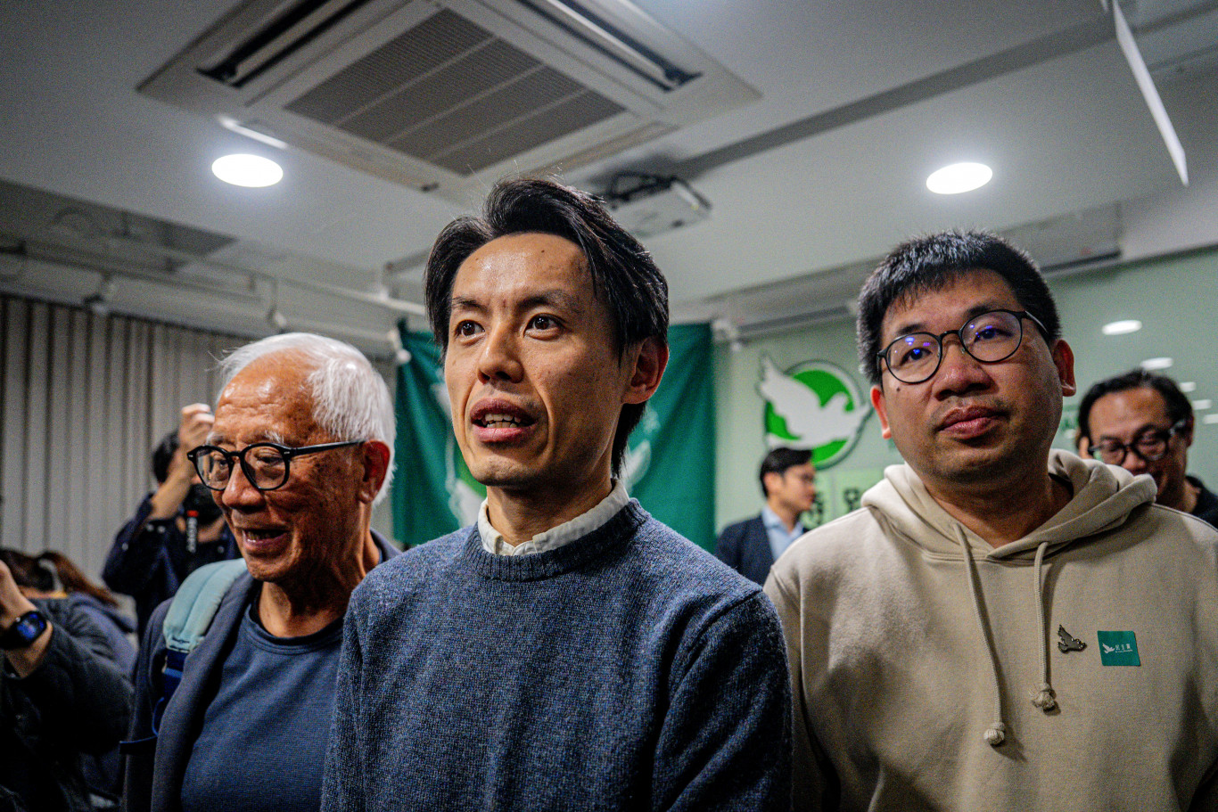 Megszűnik Hongkong utolsó nagy ellenzéki pártja is