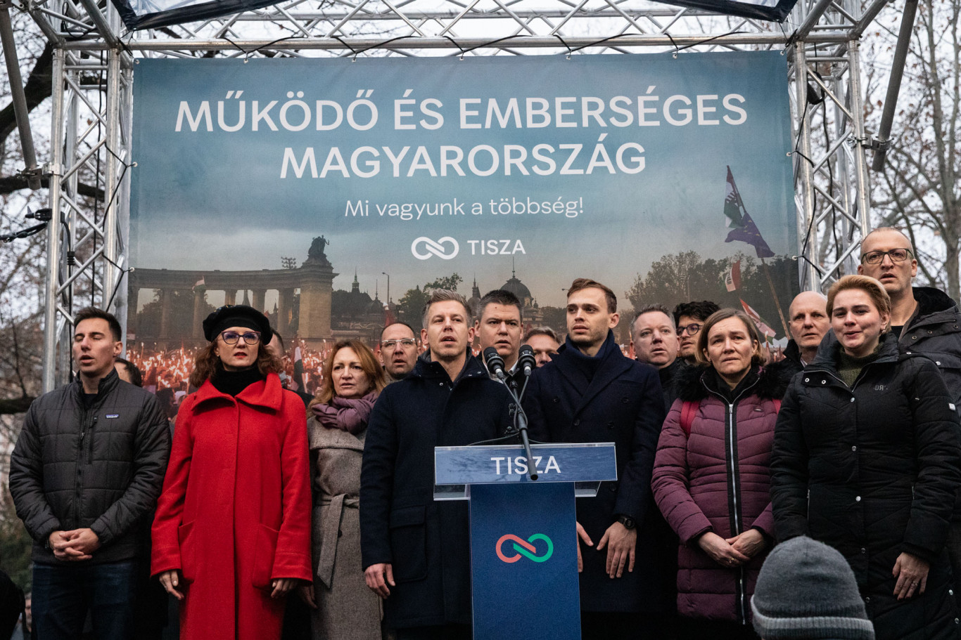Tisza Párt gyűlése Szegeden: Az összefogás és a jövő ígéretei Tisza Párt gyűlése Szegeden: Az összefogás és a jövő ígéretei