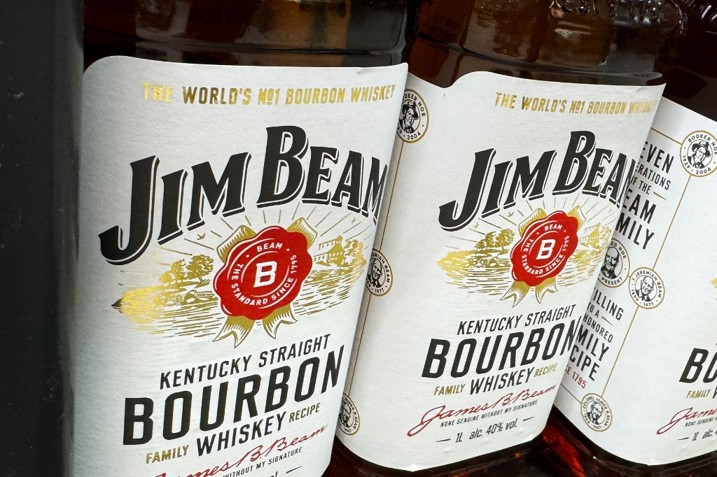 Gondjai vannak a Jim Beamnek, egy évre leállítja a termelést Kentuckyban