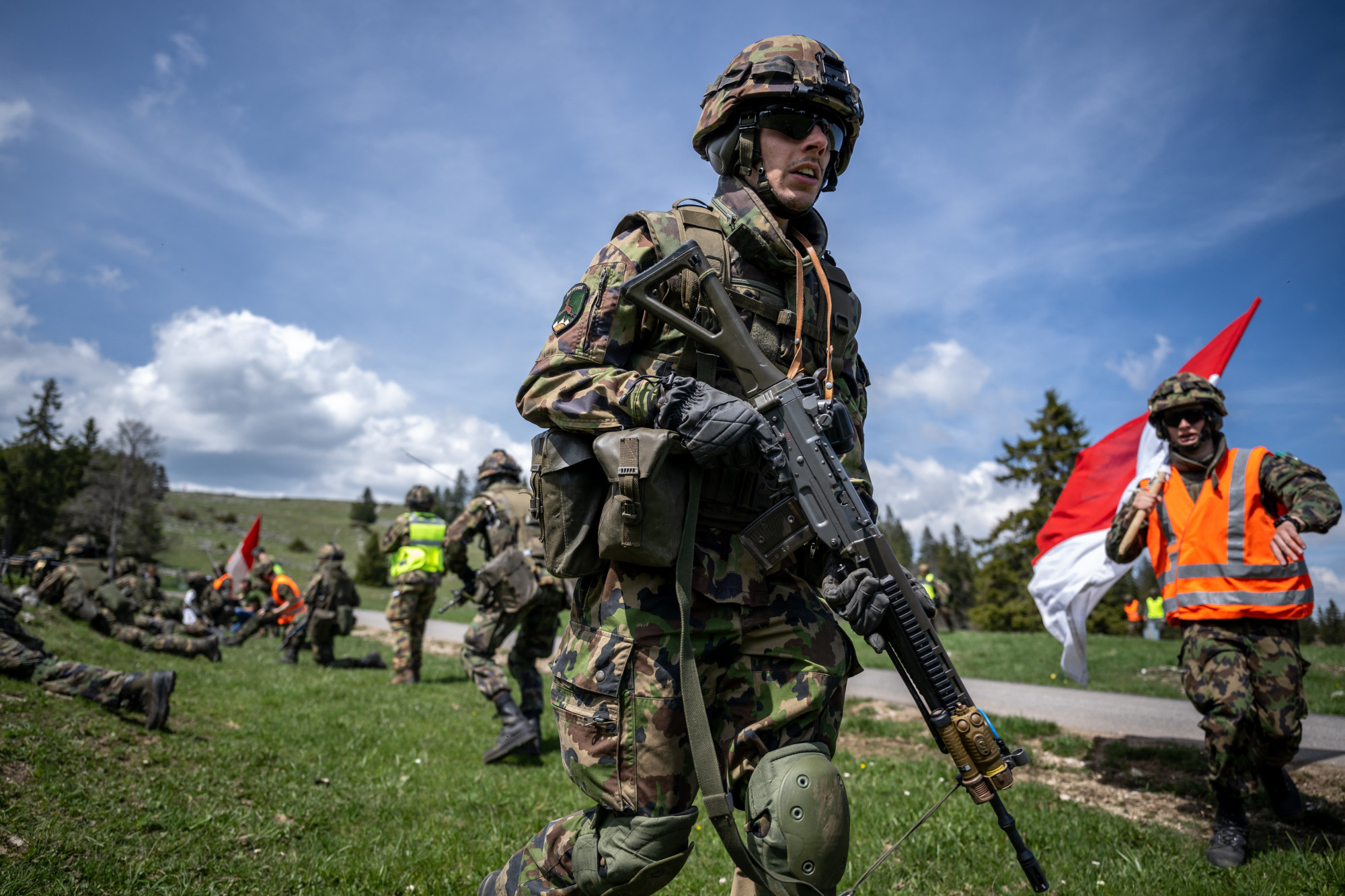 Svájc is növeli a katonai kiadásait, mert nem lenne képes megvédeni magát egy orosz támadással szemben