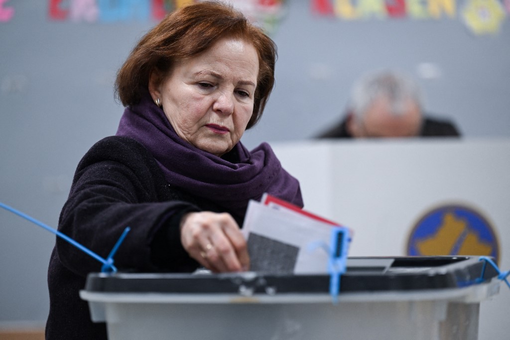 Előrehozott választásokat tartanak Koszovóban