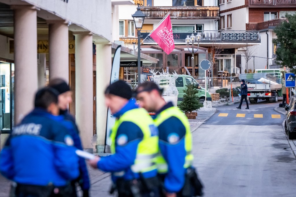 Az olasz kormányon próbálják a svájciak leverni a szilveszteri tűzesetben megsérült olasz állampolgárok kórházi számláit