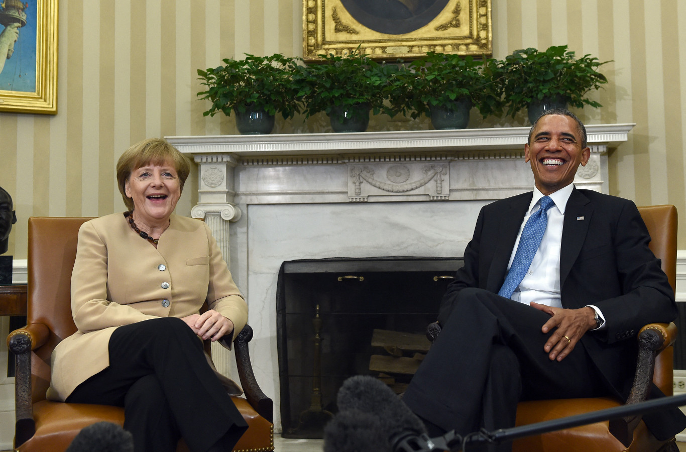 Hírszerzés barátok között: nemcsak az USA hallgatta le Merkelt, a németek is lehallgatták Obamát