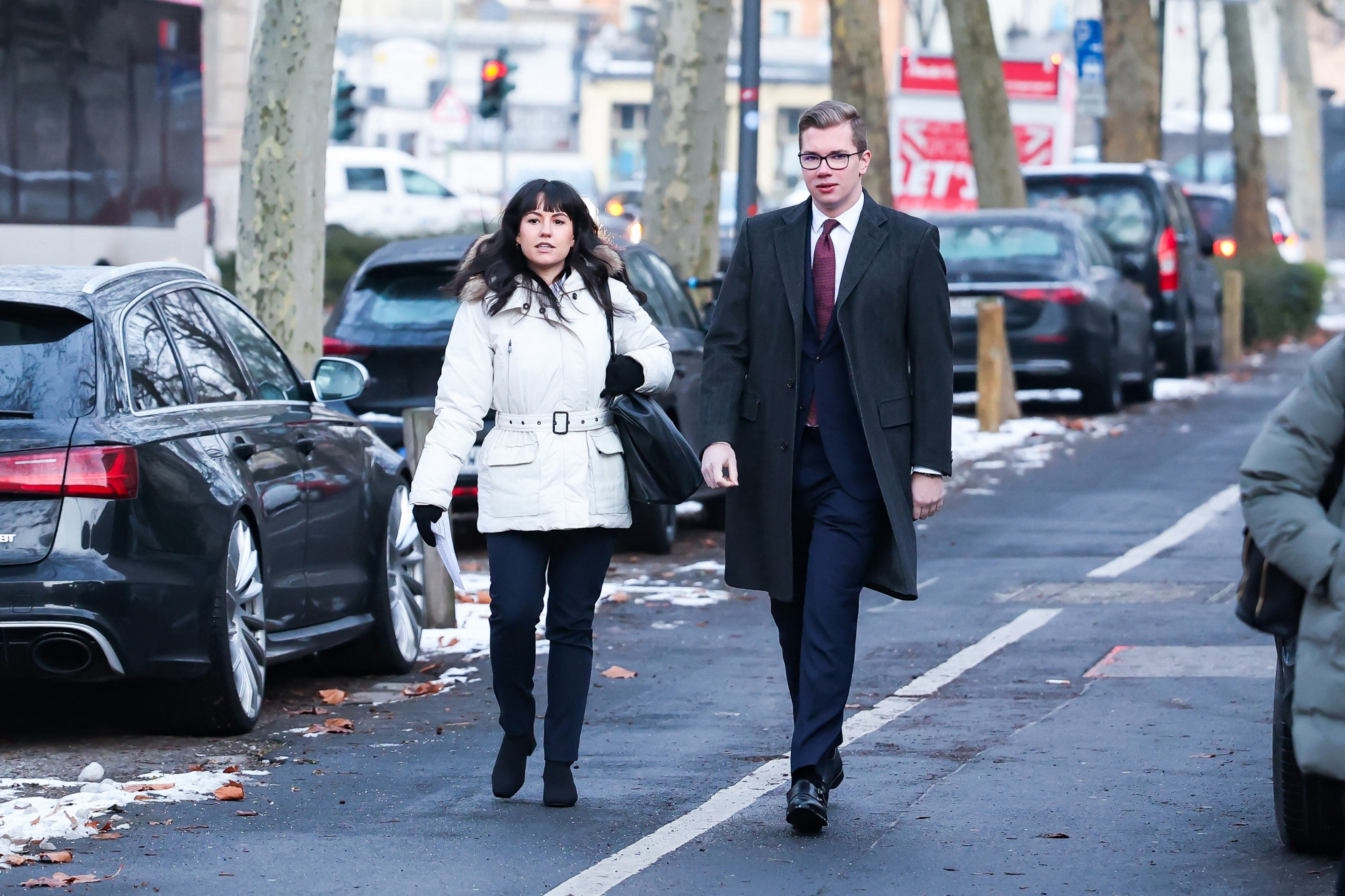 Bíróság elé állítják azt az AfD-s képviselőt, aki rasszista, törökellenes zenére szülinapozott