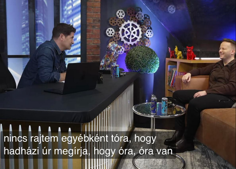 Hajdú Péter azon kesergett a műsorában Bohár Dánielnek, hogy az ember már fél hordani „egy-egy márkásabb ruhadarabot”