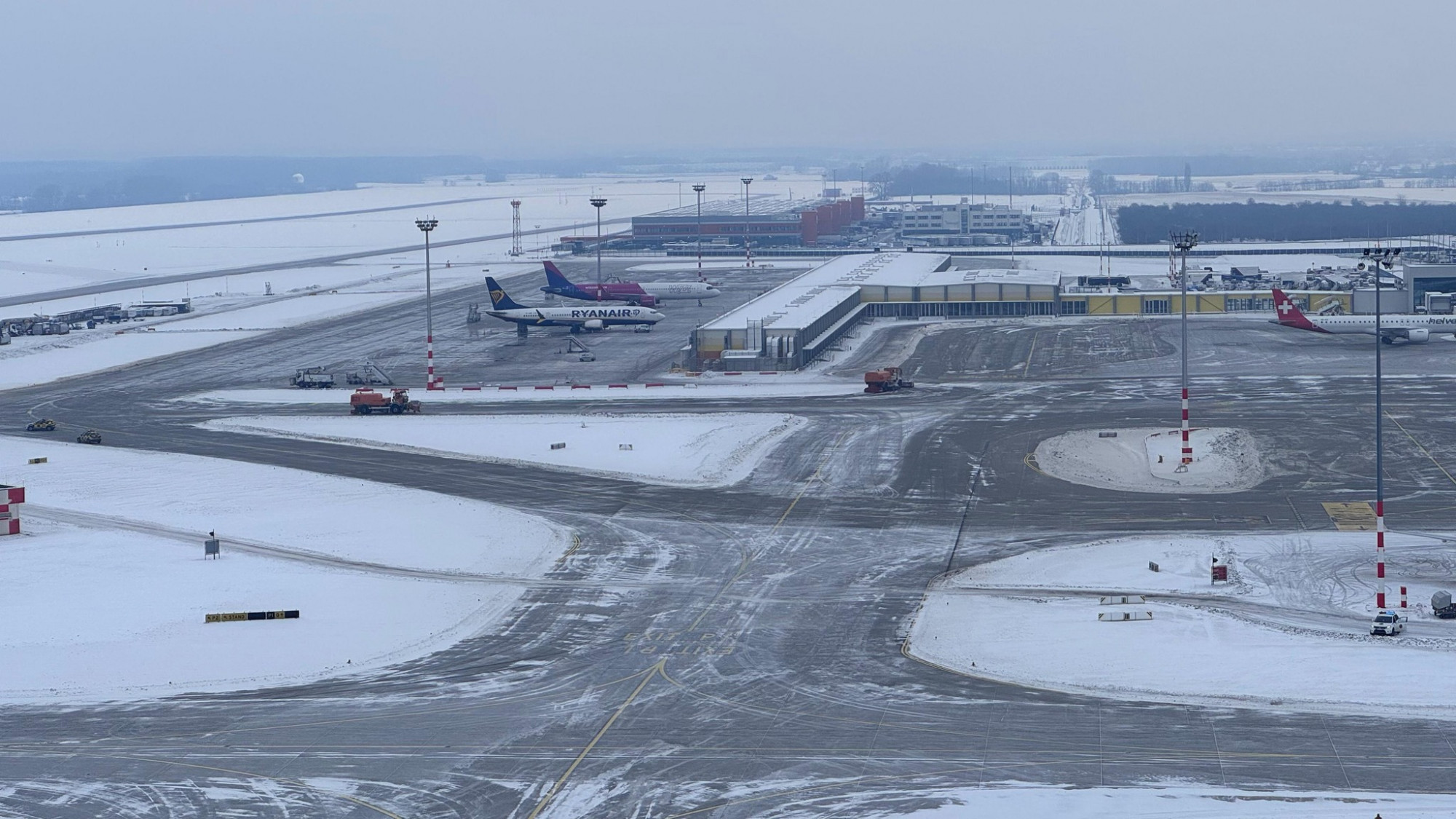 Újraindult a forgalom Ferihegyen