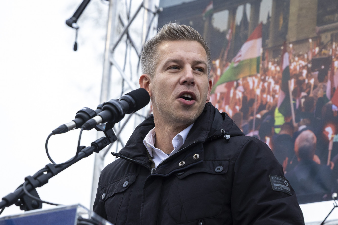 Működő és emberséges Magyarország – Magyar Péter és a Tisza hozzákezdett programja ismertetéséhez