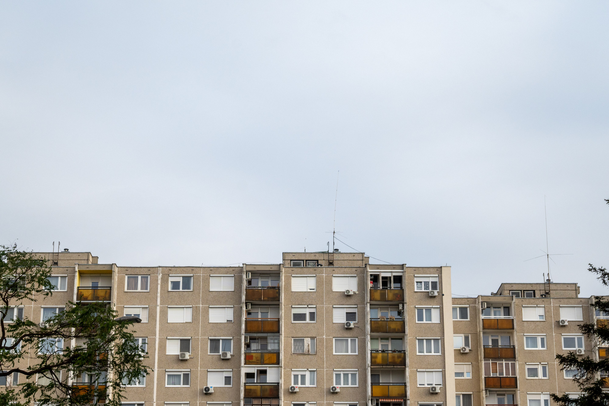 A végrehajtók rég nem tettek ennyi önkényes lakásfoglalót az utcára