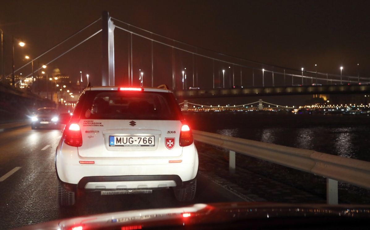 Állítólag kitették a bevásárlóközpontból a férfit, aki utána majdnem kihűlt az utcán