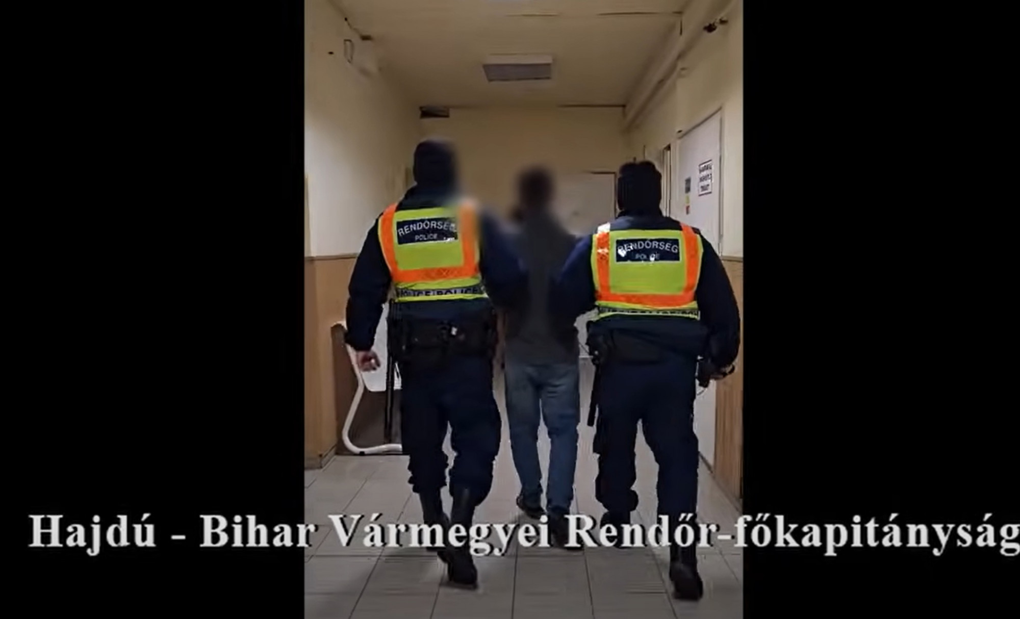 Rendőrnek és ellenőrnek adta ki magát egy 18 éves fiatal Debrecenben