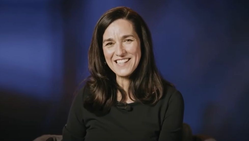 Orbán Anita: „Befejezzük a »kompország« politikát”