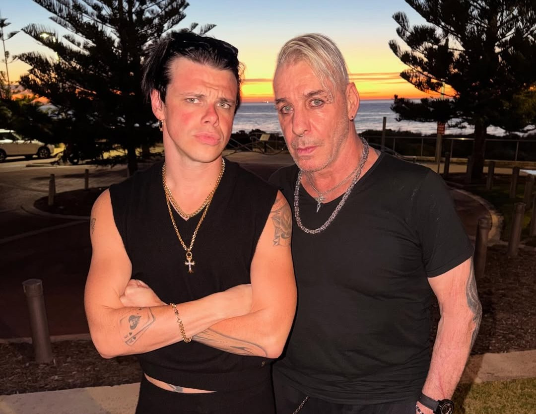 Yungblud bocsánatot kért, amiért a Rammstein frontemberével fotózkodott