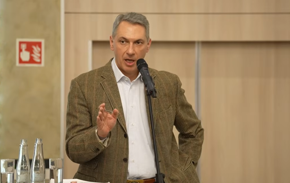 Egy bocsánatkérés nem volt elég Lázártól a cigányozás miatt, megtette még egyszer