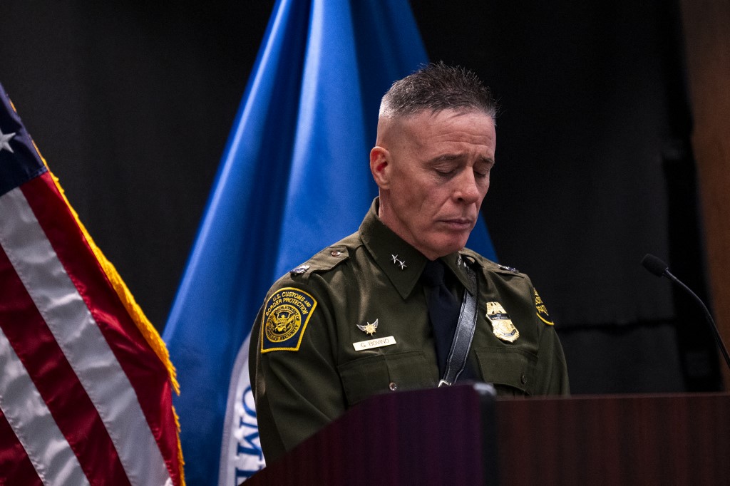 Trump lecseréli a népszerűtlen, sőt sokak által egyenesen gyűlölt Greg Bovinót Minneapolisban