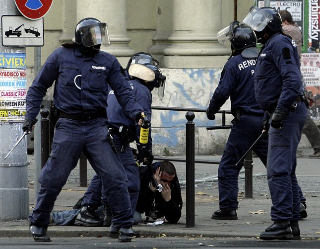 Jogerős: Völner Pál, még miniszterhelyettesként, hazudott a Magyar Helsinki Bizottságról