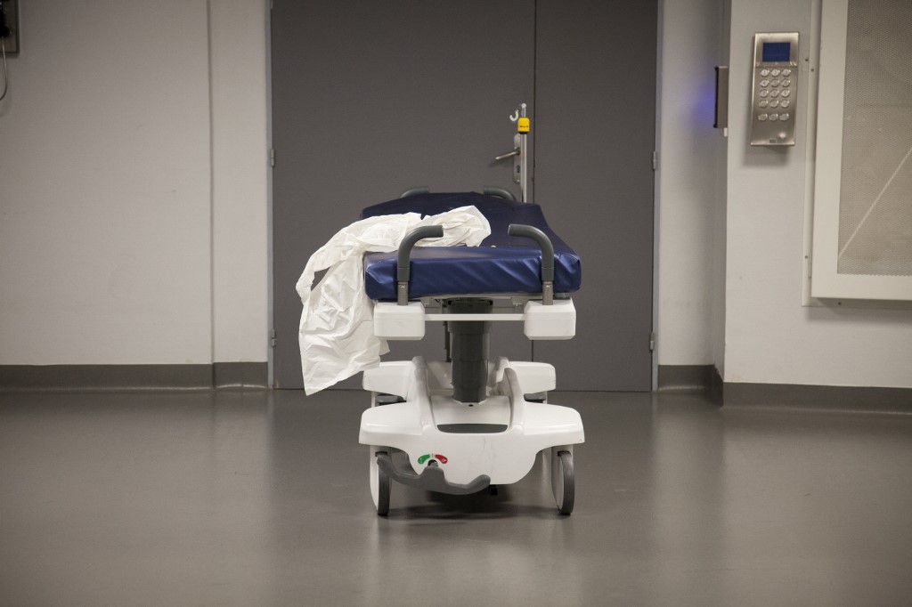 Kiugrott egy beteg a Bajcsy-Zsilinszky Kórház második emeletéről