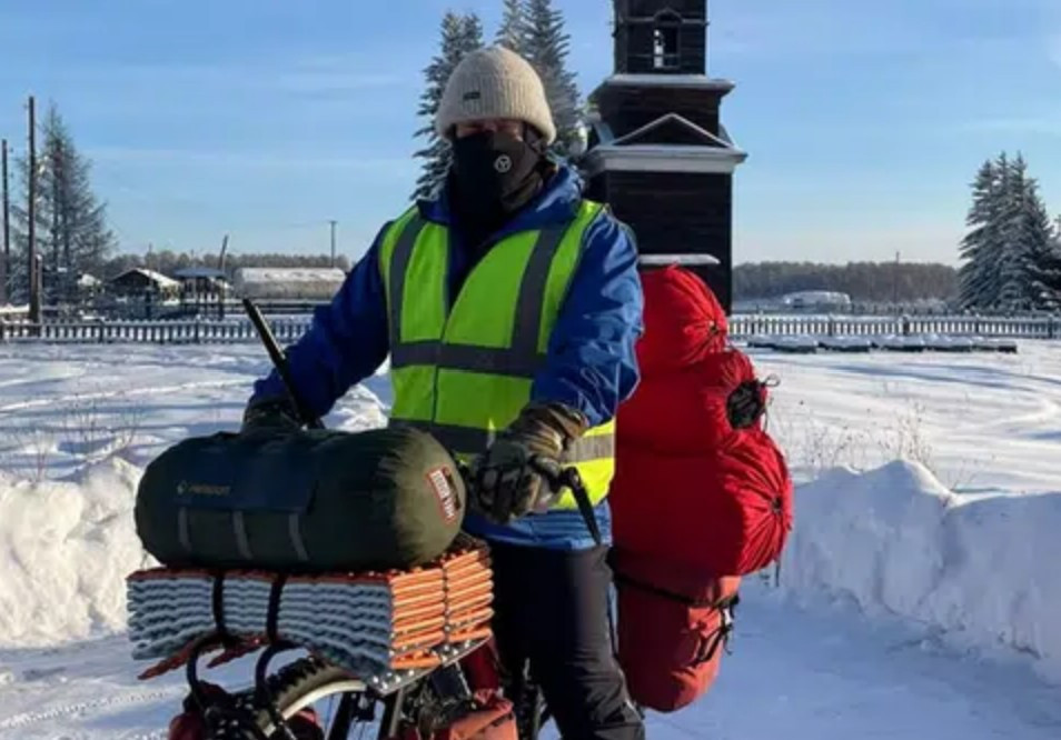 Meghalt a lengyel kerékpáros, aki el akart tekerni a világ leghidegebb helyére