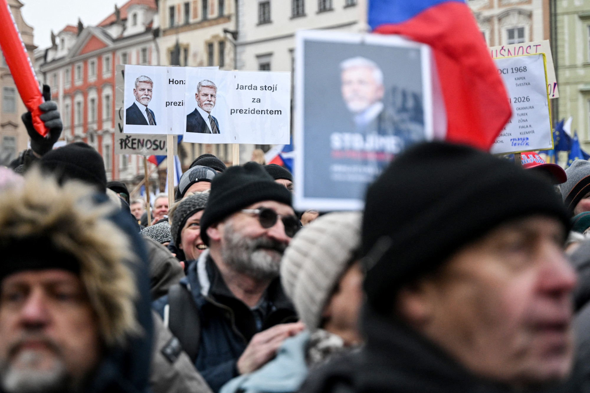 Babis enged az államfőnek, megoldódhat a cseh belpolitikai háború