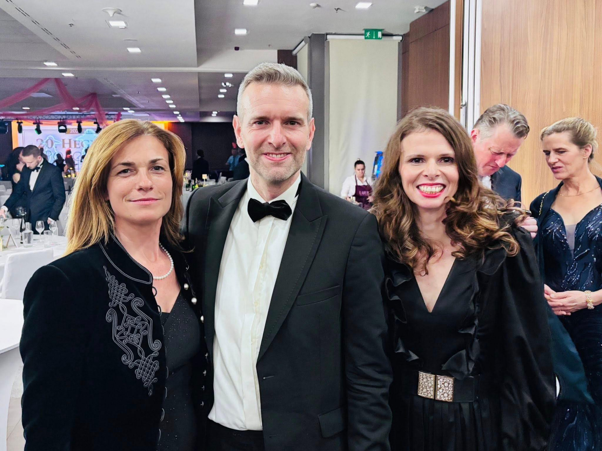 Varga Judit a Fidesz-jelölt Steiner Attilával bálozott Magyar Péter választókerületében