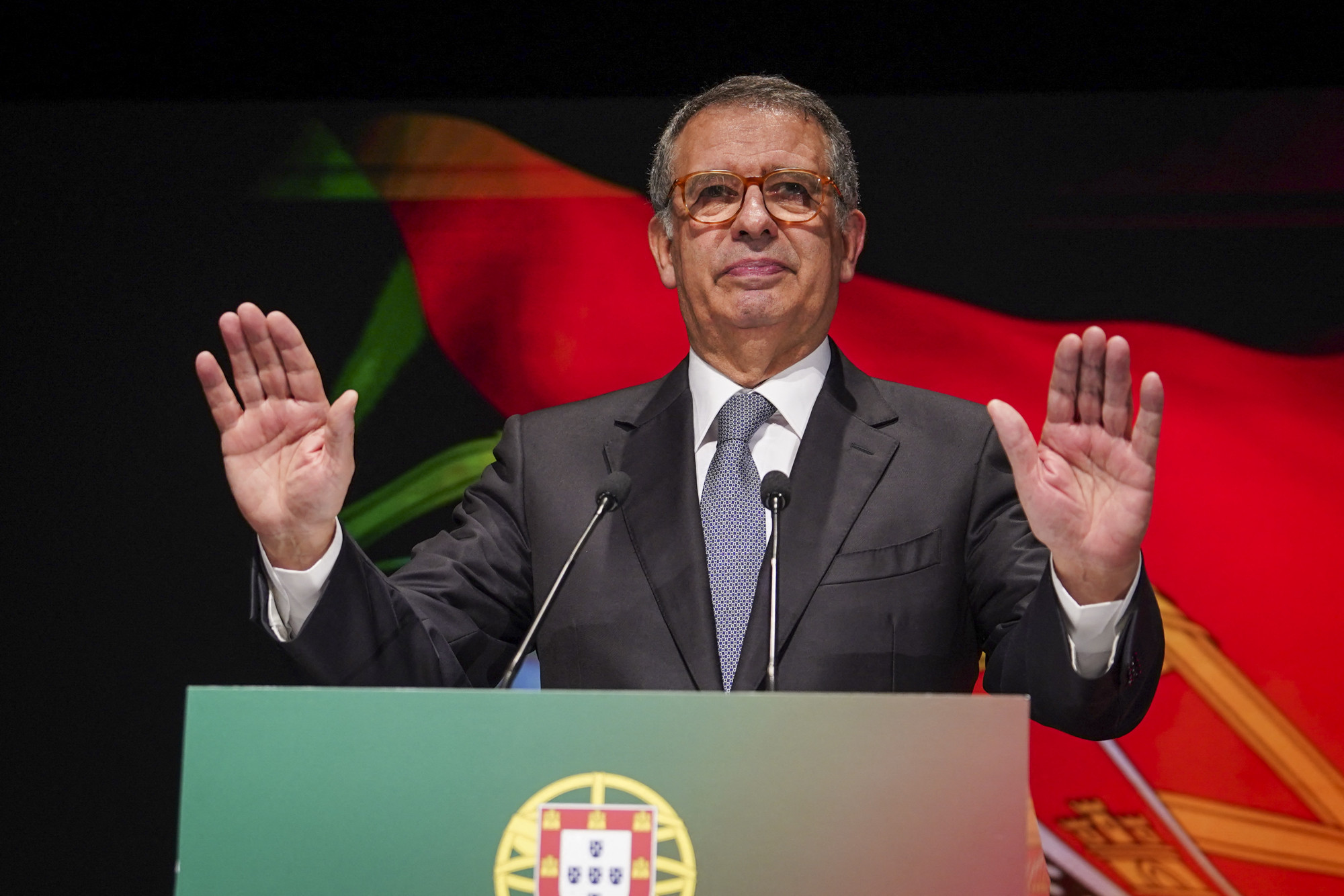 Óriásit nyert a szocialista elnökjelölt a portugál választáson