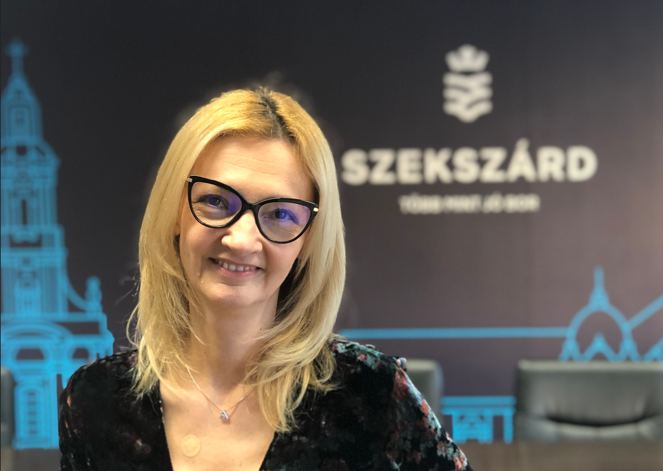 Kubatovéknál jelentkezett be egy paksi igazgatói állásra a bukott szekszárdi alpolgármester, végül Szijjártó miniszterhelyettese vette őt pártfogásba