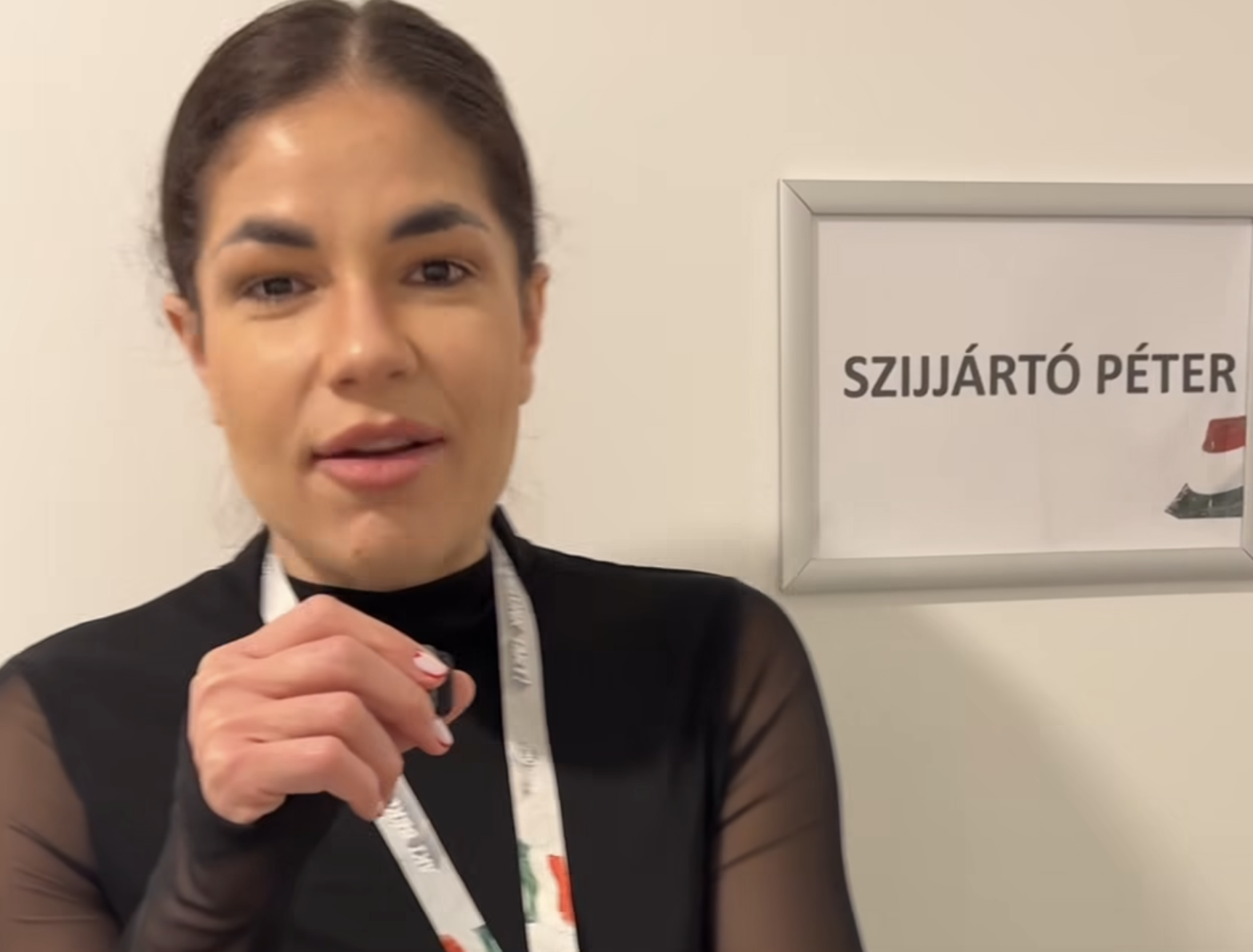 Gáspár Evelin számára inspiráló, hogy Szijjártó magyarul is képes kiállni a hazájáért