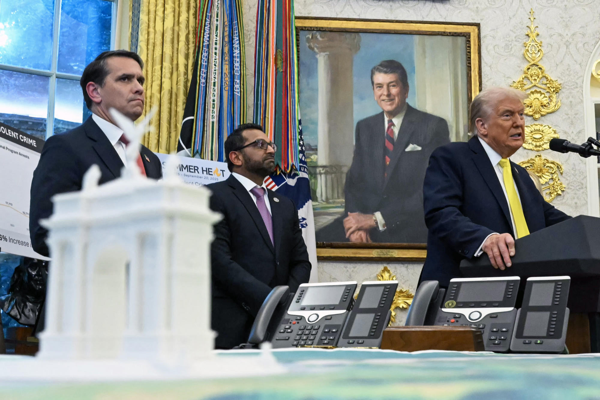 Trump a világ legnagyobb diadalívét húzza fel Washingtonba