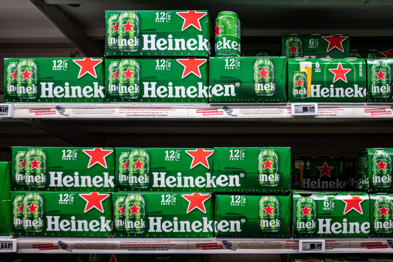 Csökken a sör iránti kereslet, hatezer munkahelyet szüntetne meg a Heineken