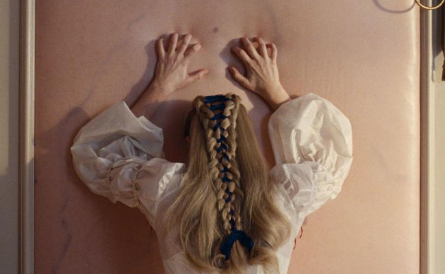 Kicsit hosszú, kicsit felszínes: az Üvöltő szelek nem most váltja meg a világot