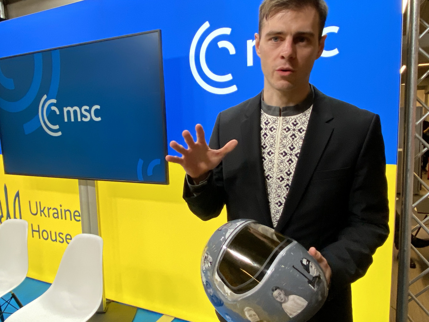 „Én csak egy srác vagyok Kijevből, aki tisztelegni akart a megölt társai előtt, de nem hagyták”