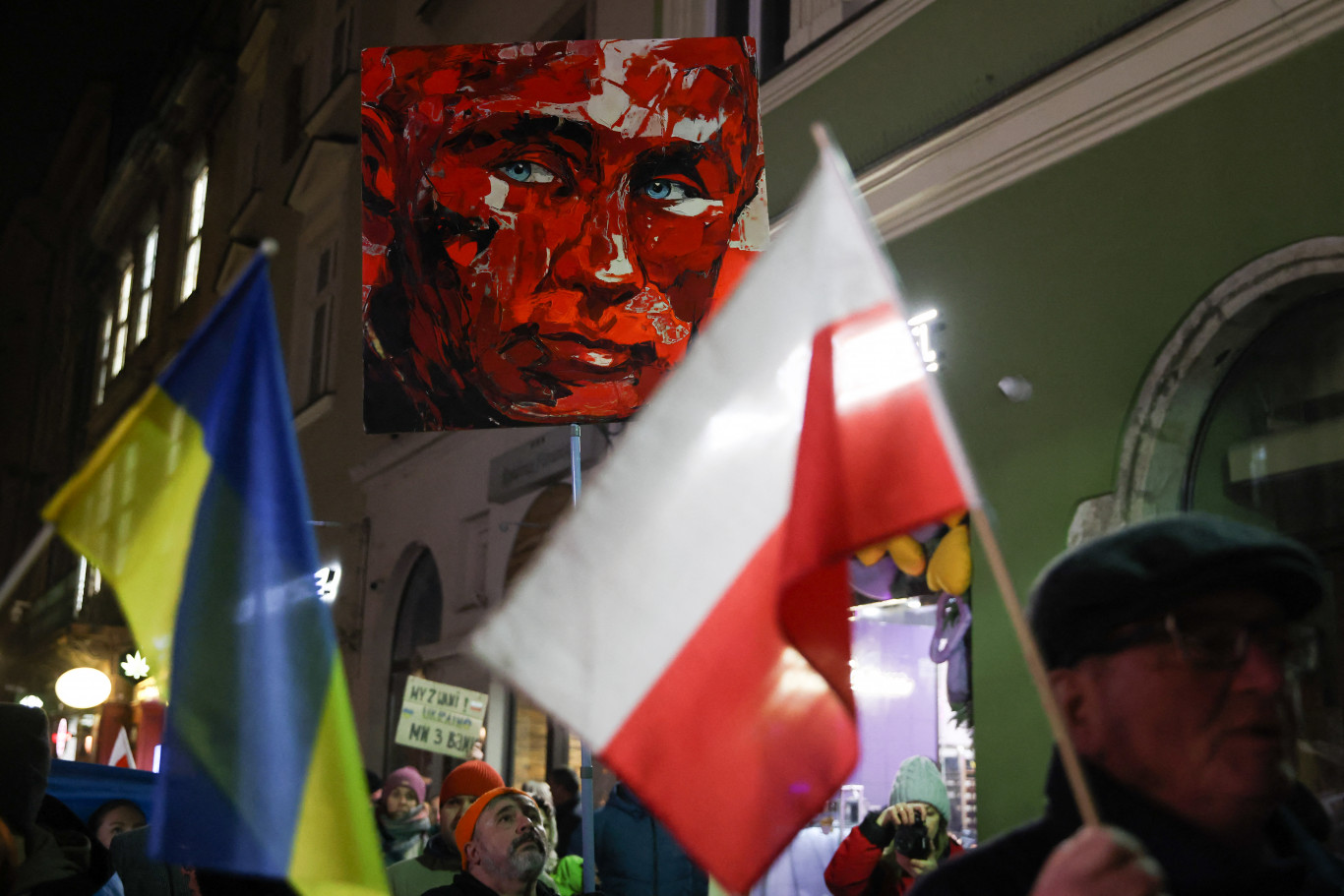 Lengyelország megvonta az ukrán menekültek különleges státuszát