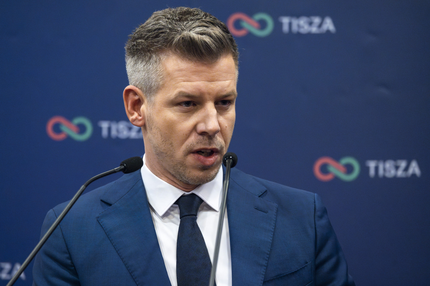 Magyar Péter szerint aki nem rájuk szavaz, az a Fideszre szavaz