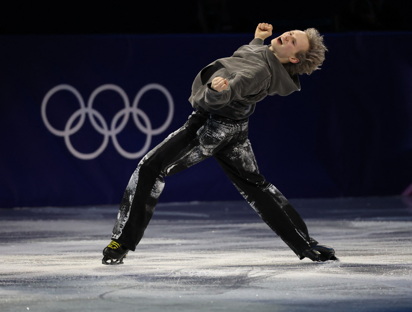 A világ egyik legjobb műkorcsolyázója a saját összeomlását korcsolyázta el a téli olimpia gálaműsorán