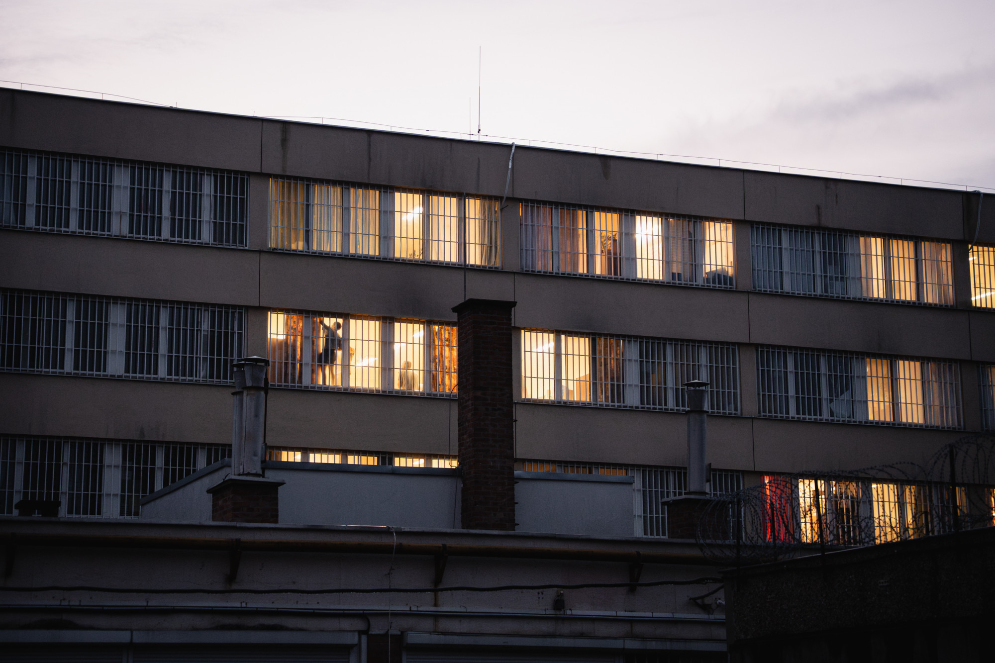 Kiskorúakat vert a debreceni javítóintézetben a nevelő, felfüggesztett börtönt kér rá az ügyészség