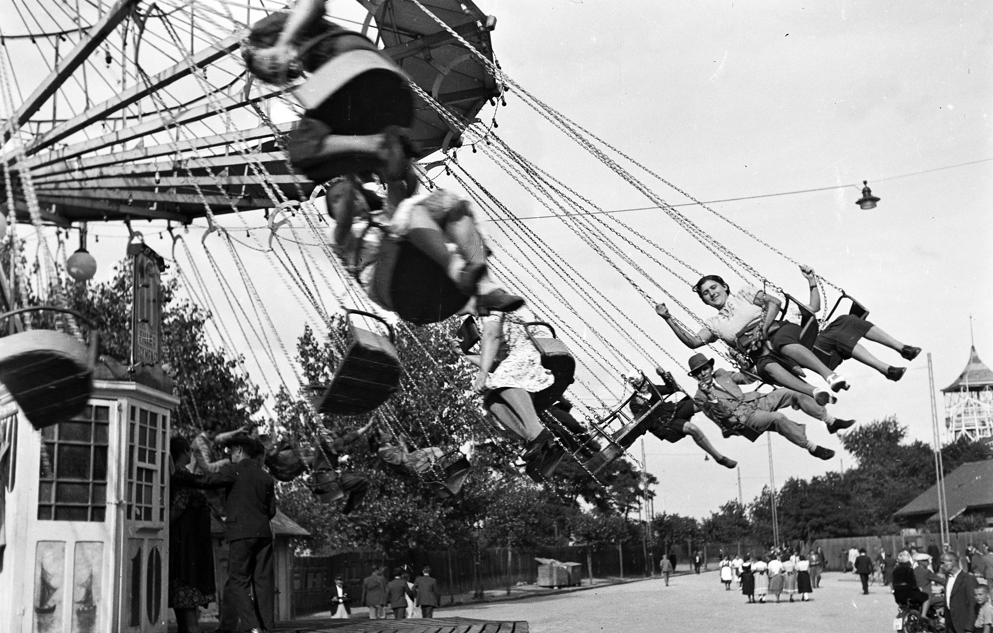 175 évig virágzott, mára csak a hullámvasút romjai maradtak meg a budapesti Vidámparkból