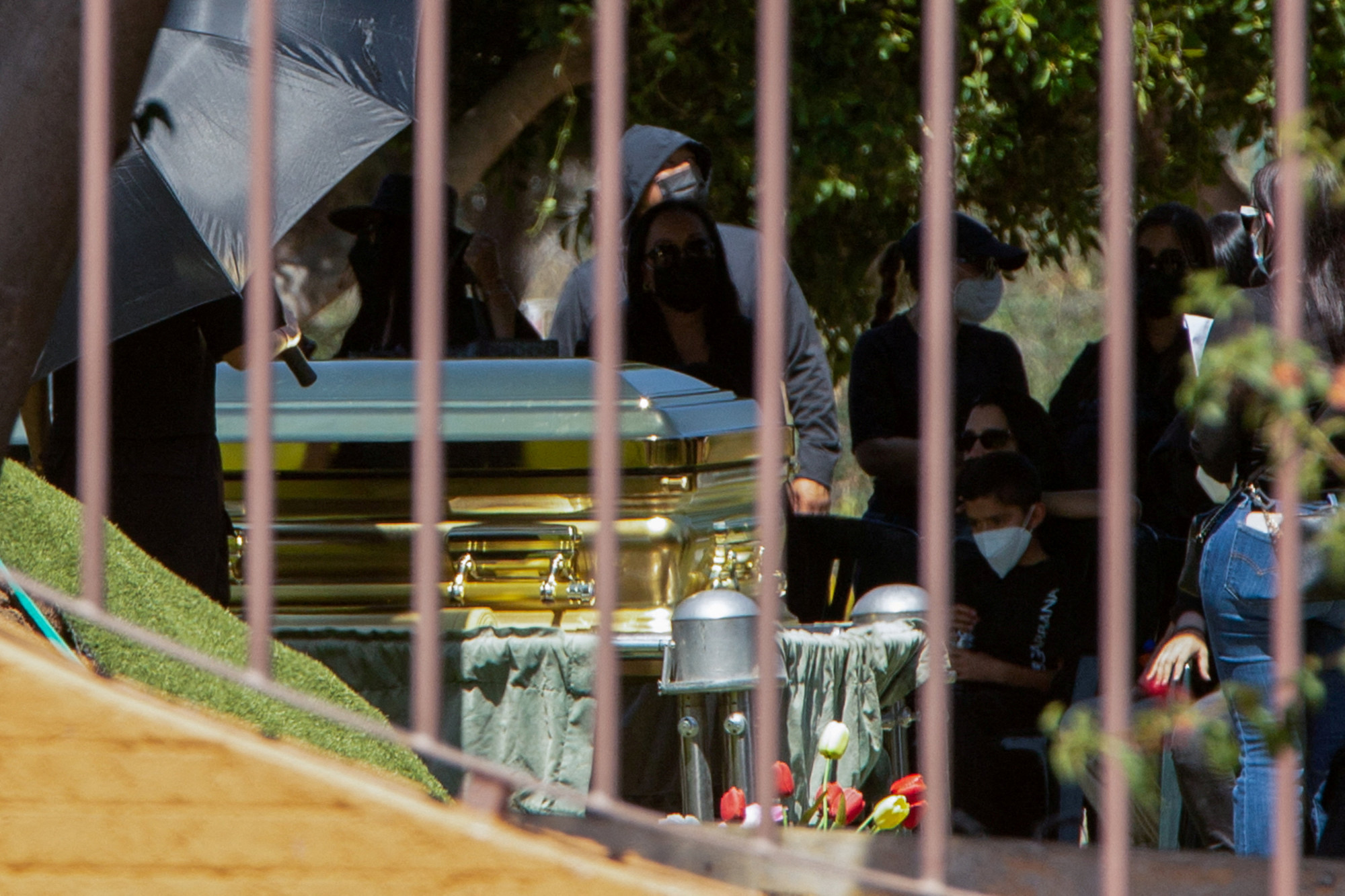 Aranykoporsóban temették el El Menchót, Mexikó egyik legbefolyásosabb drobáróját