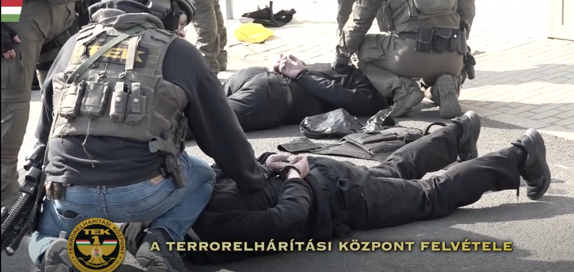 Fordított símaszkban vitte el a TEK az ukrán pénzszállítókat, pedig az ügyvédjük szerint semmi szokatlant nem csináltak