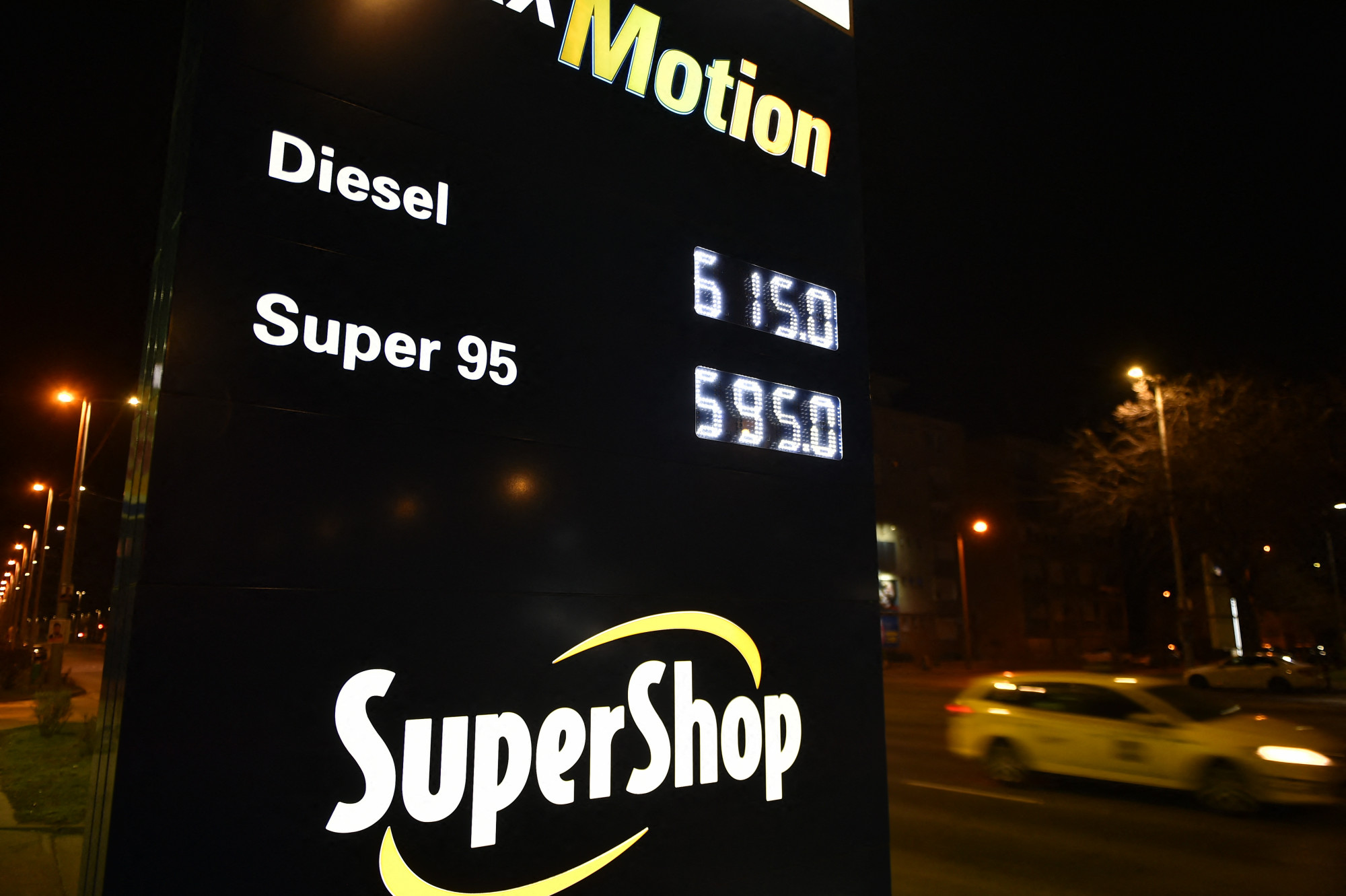 „Az árak helyett a fogyasztást kellene visszafogni jelen helyzetben”