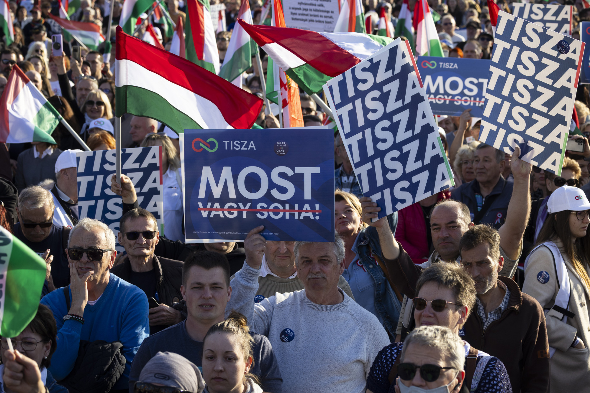 20-30 centis késsel hadonászott egy férfi a Tisza fórumán, közölte Magyar Péter