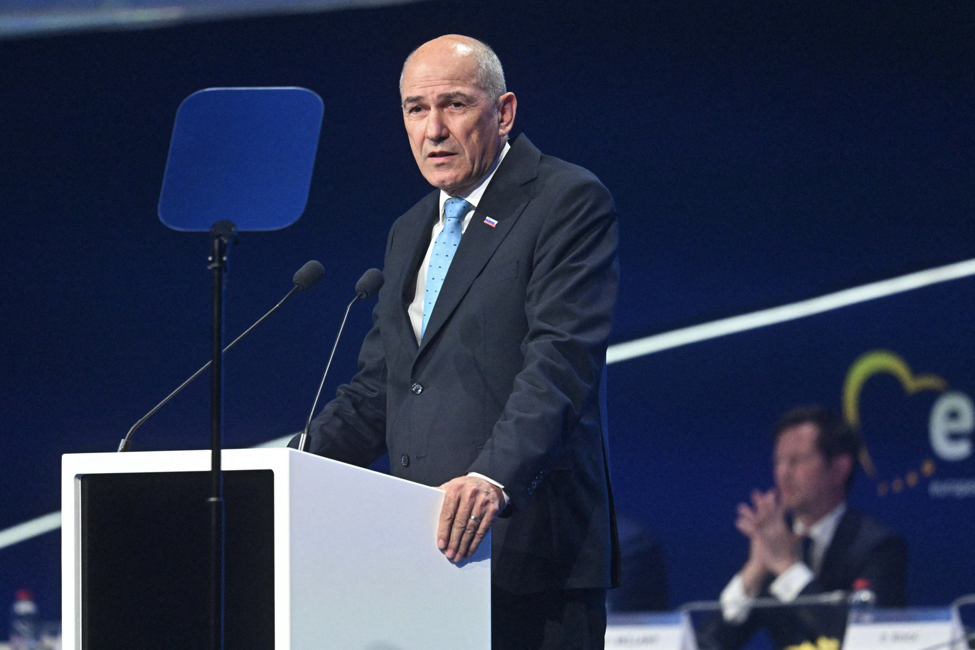Janez Jansa szerint népszavazás előzné meg a közszféra átalakítását Szlovéniában