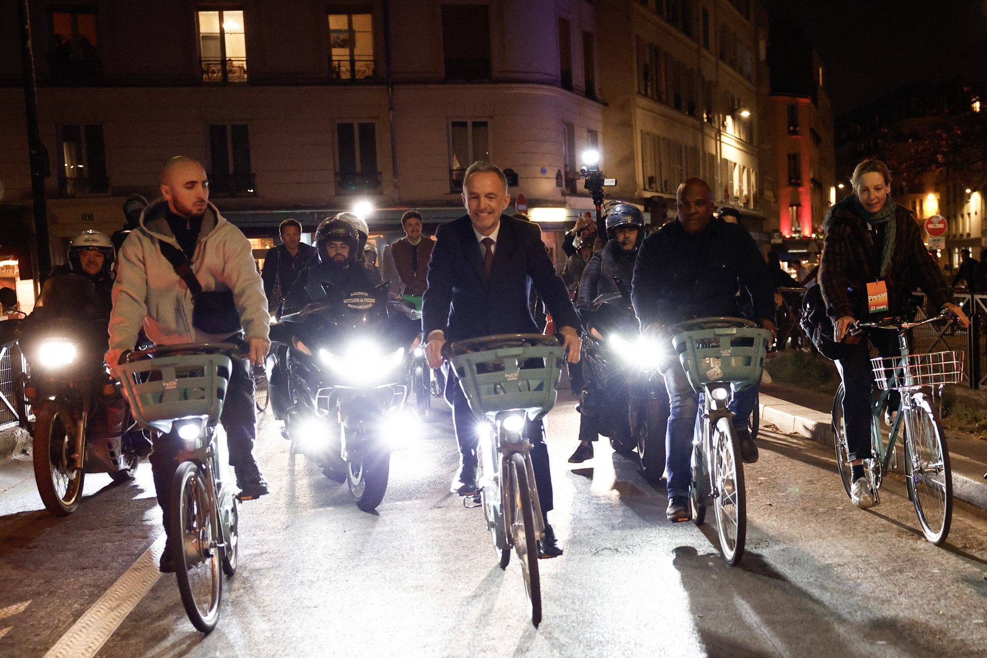 Baloldali polgármester marad Párizsban és Marseille-ben is, a szélsőjobb nagy áttörése elmaradt a francia önkormányzati választásokon