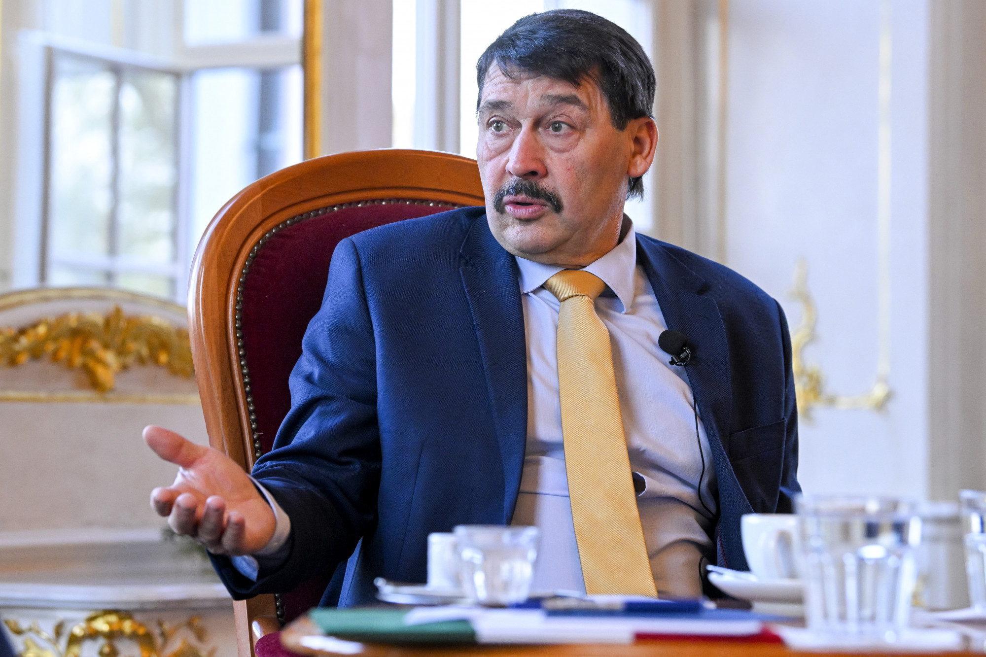 Áder János bizonyítékokat vagy bocsánatkérést vár az őt közpénz-kilapátolással vádoló Magyar Pétertől