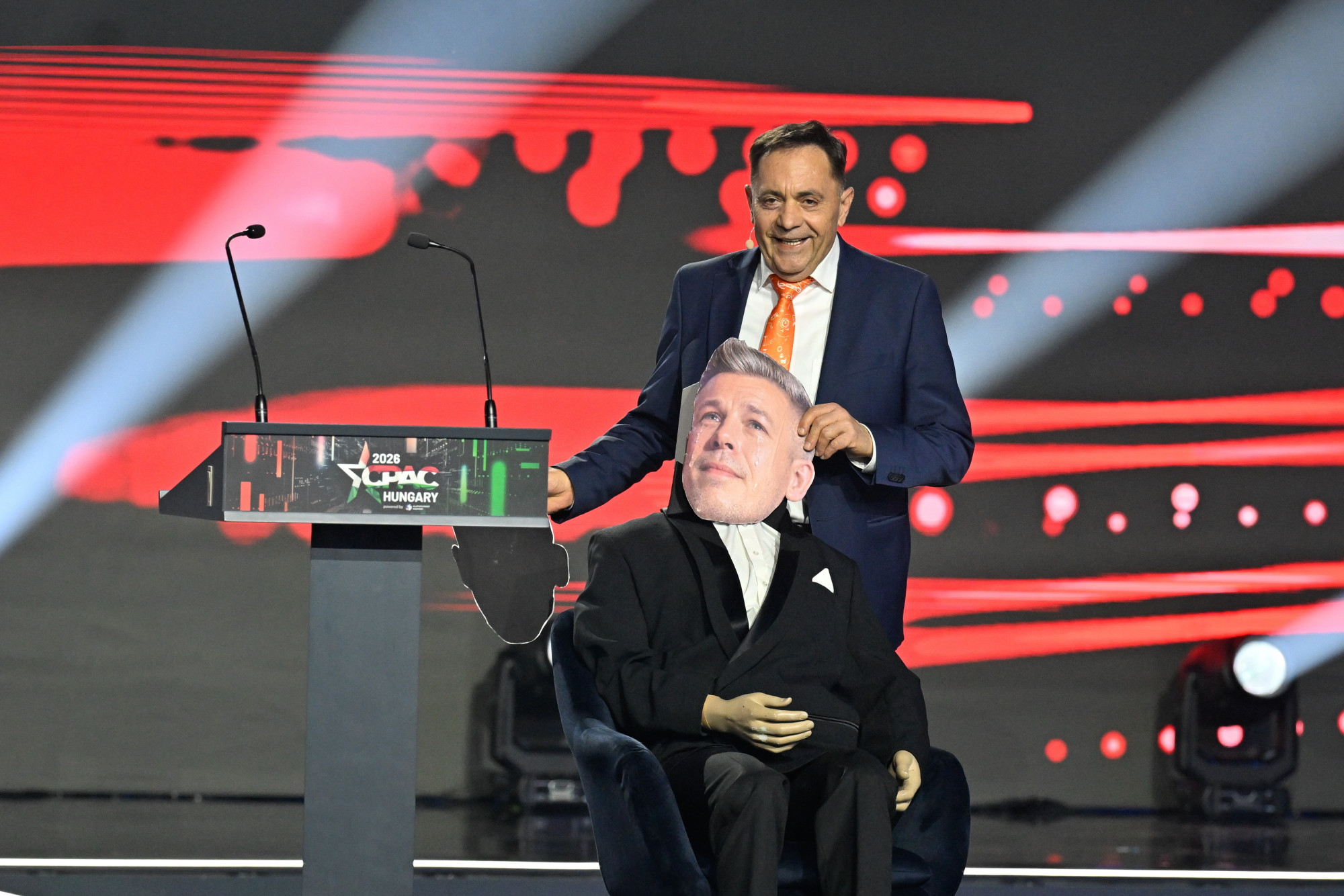 Pont a kampányhajrában tart ingyenes bulit Pócs János körzetében a Szerencsejáték Zrt.