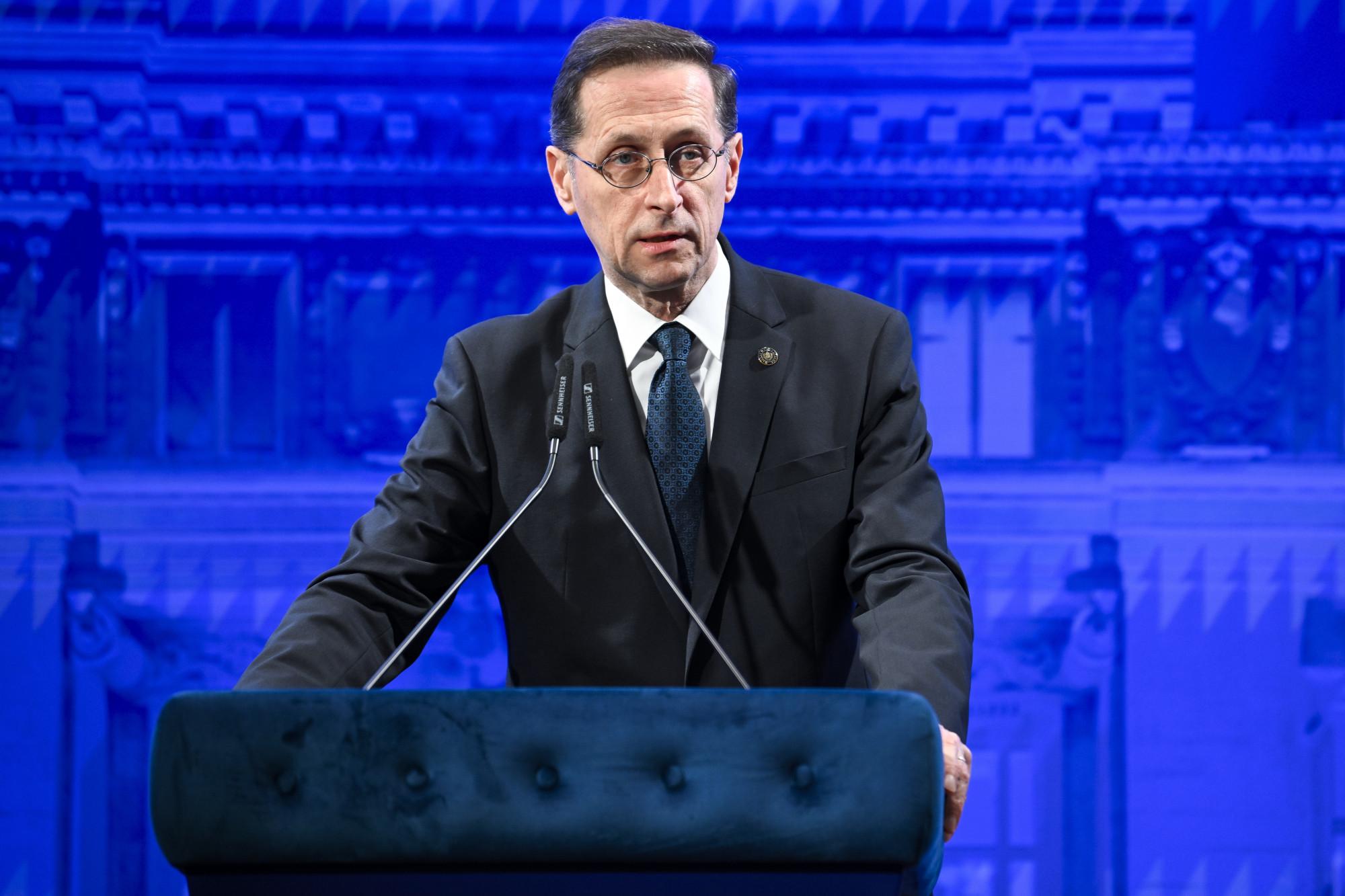 Varga Mihály: Az infláció magasabb lehet az eddig vártnál, a gazdasági növekedés pedig jóval alacsonyabb