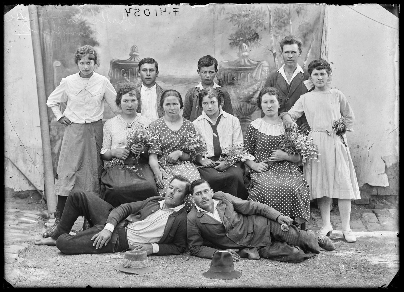 Nyomd meg a gombot – Magyarország megőrül és lefényképezteti magát