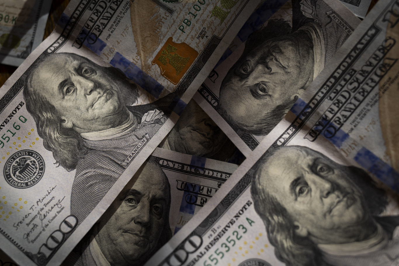 Trump aláírása kerül a százdollárosra, hogy „elismerjék történelmi eredményeit”